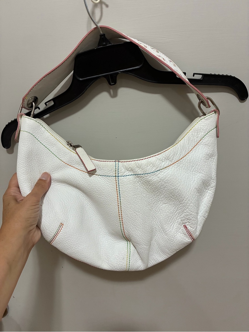 The Sak White Leather Shoulder Bag with Multicolor Heart Stitching
